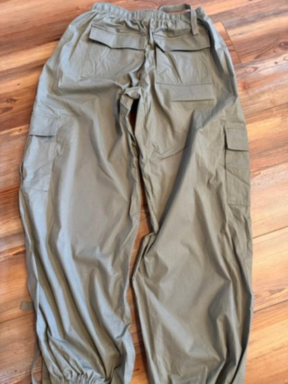 COTTON ON Olive Green Parachute Cargo Pants - Size 4 US / 8 AU - Ties at Ankle